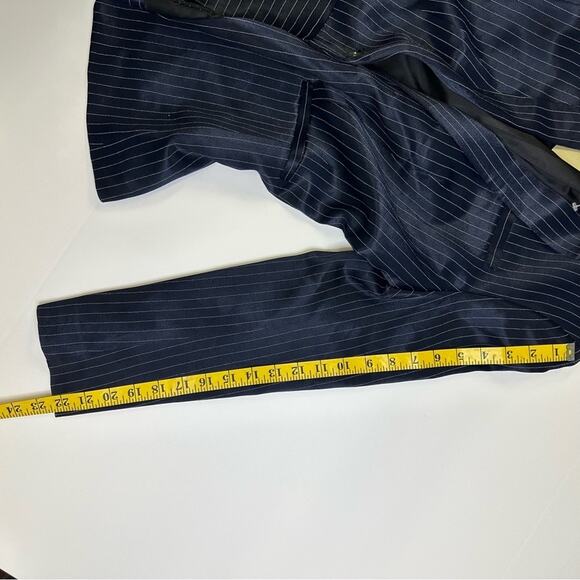 Banana Republic Women’s Navy Pinstripe Blazer Size 8P - Picture 8 of 16